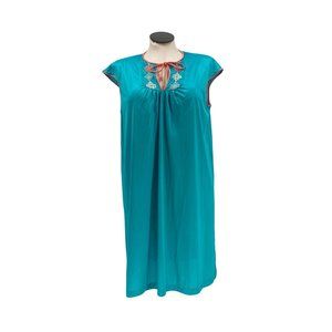 Vintage 70's Embroidered Short Sleeve Nightgown Lingerie Boho Comfy House Dress